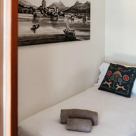 Crotto Polirolo - The House Of Travelers Daire