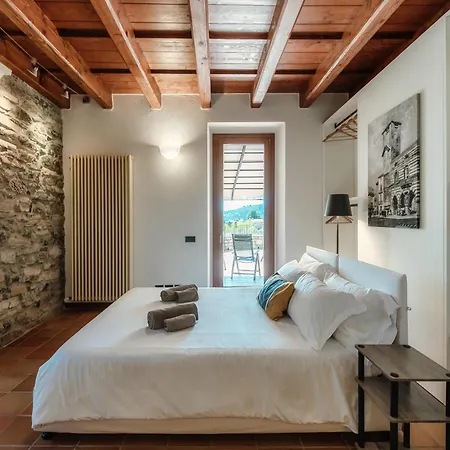 Crotto Polirolo - The House Of Travelers Daire *