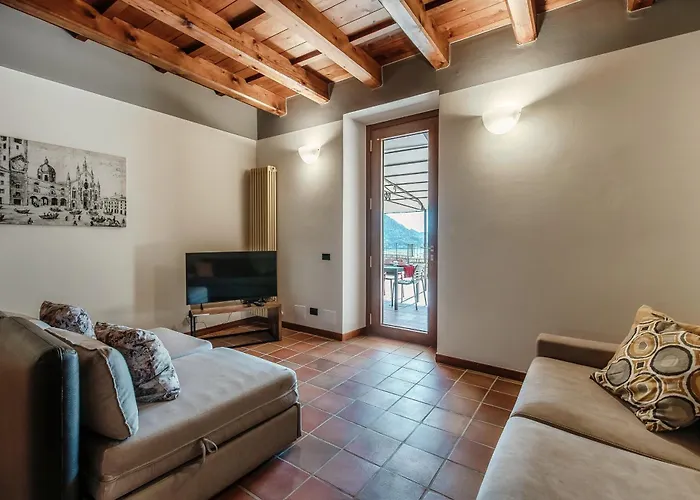 Crotto Polirolo - The House Of Travelers Cernobbio