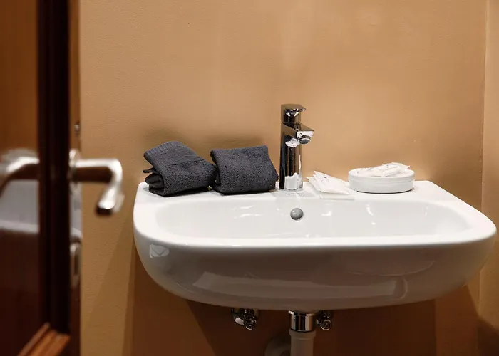 Crotto Polirolo - The House Of Travelers * Cernobbio